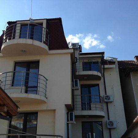 Guest House Luchi Varshets Exterior foto